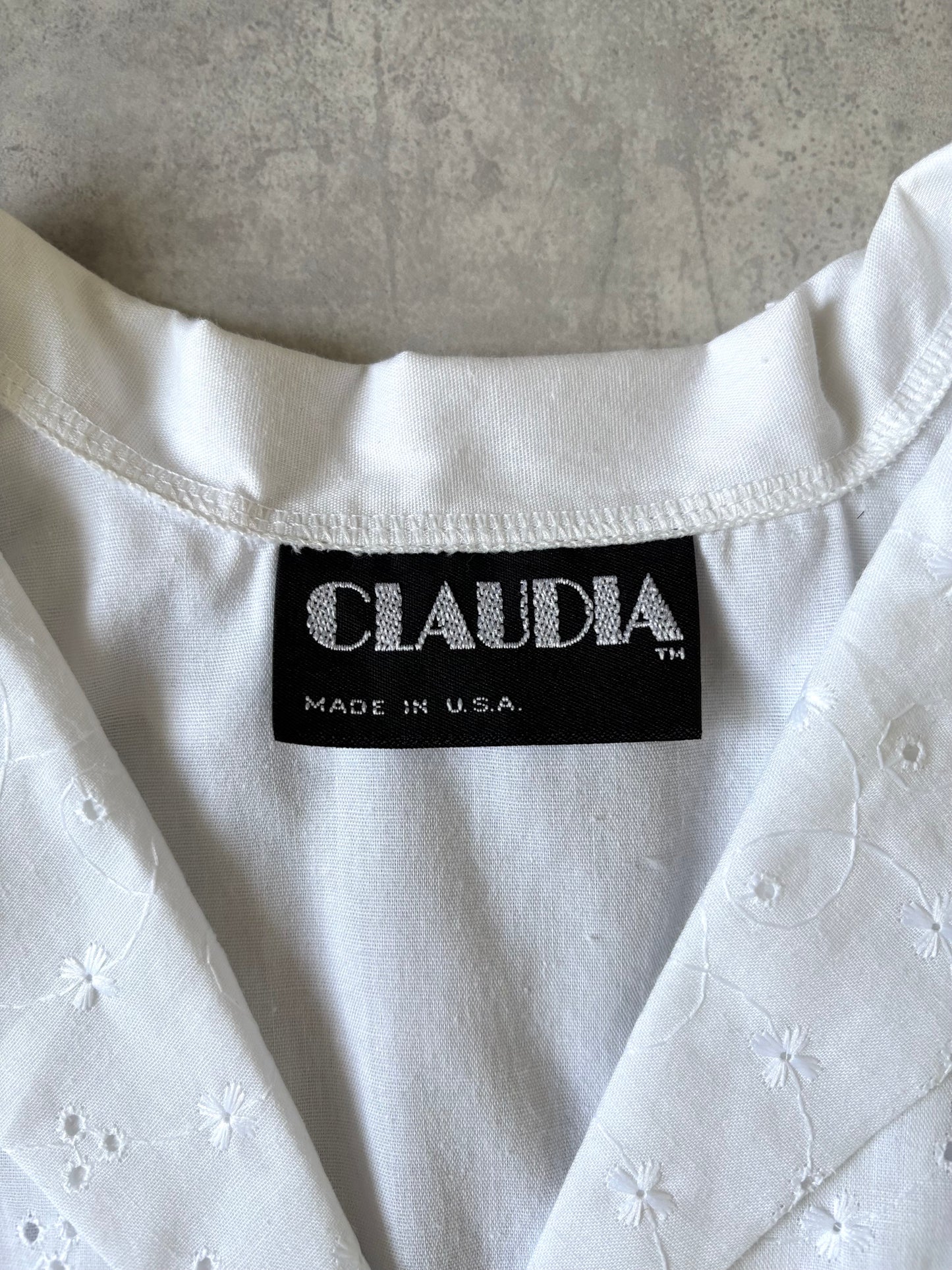 made in USA / 花柄刺繍の半袖ホワイトブラウス